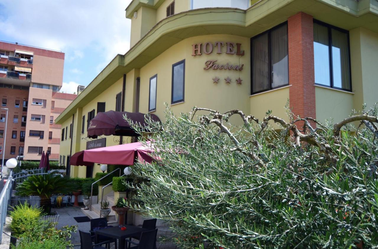 Hotel Facioni Pomezia Exteriér fotografie