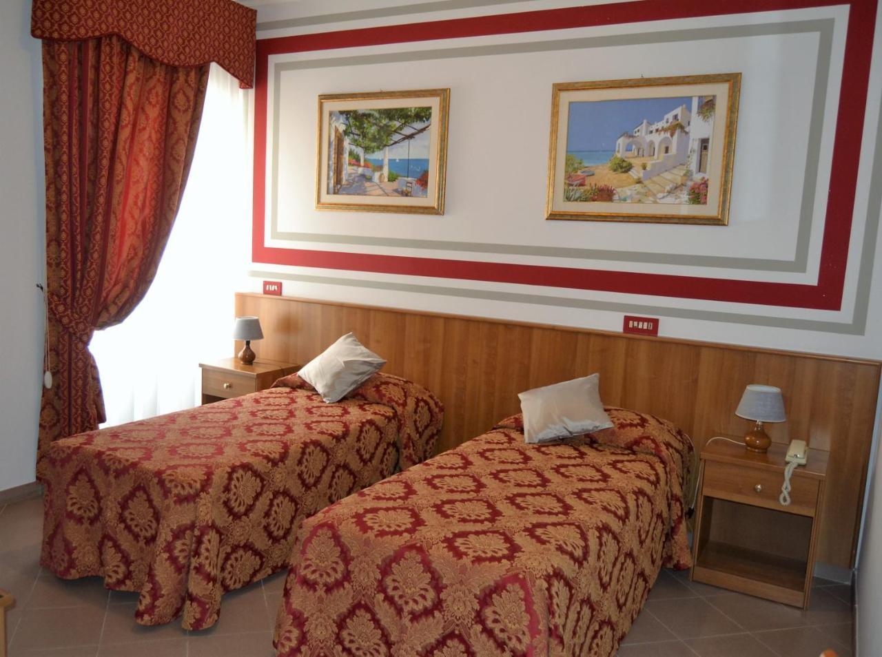 Hotel Facioni Pomezia Exteriér fotografie