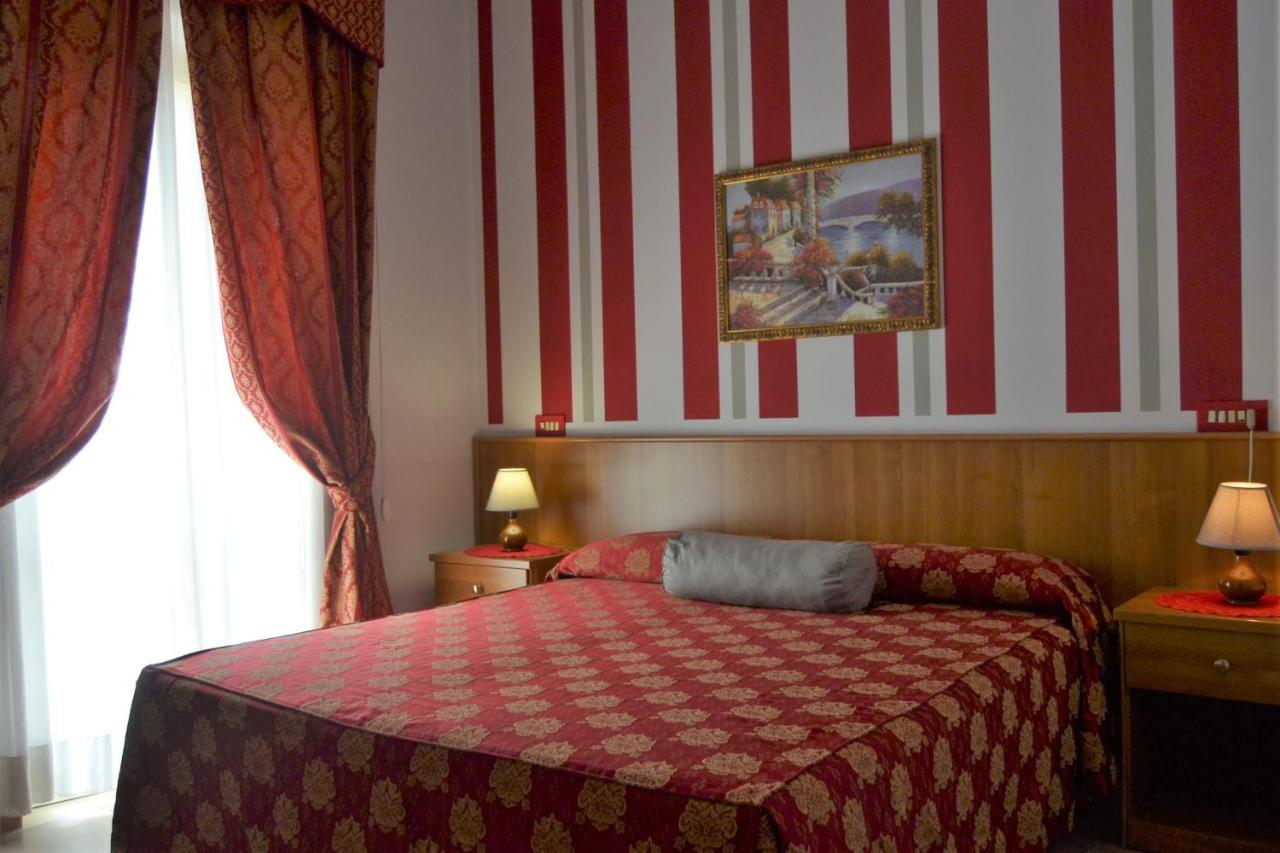 Hotel Facioni Pomezia Exteriér fotografie