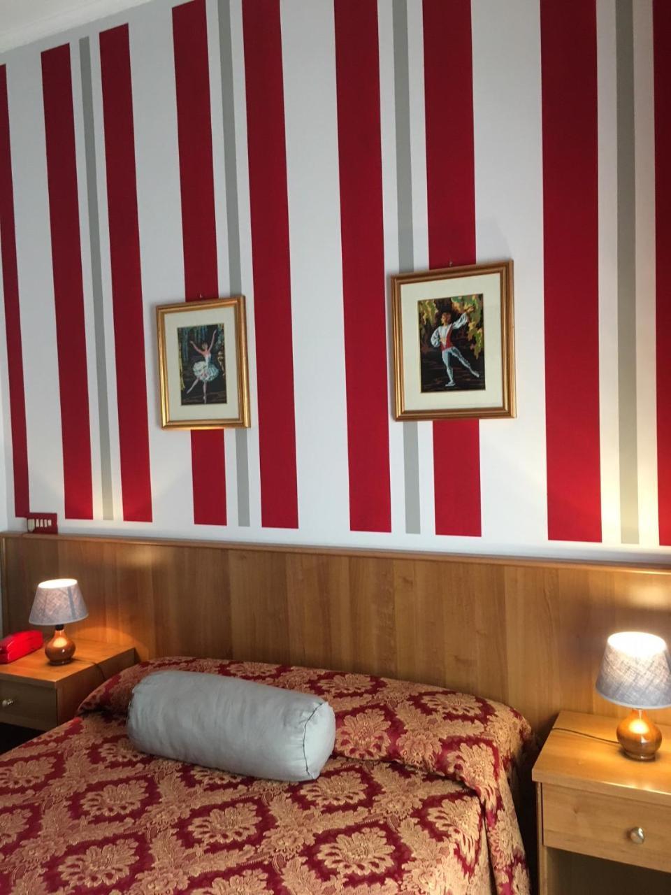 Hotel Facioni Pomezia Exteriér fotografie